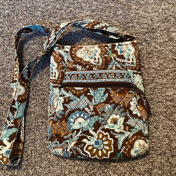 Vera Bradley Crossbody Bundle - Picture 13 of 16